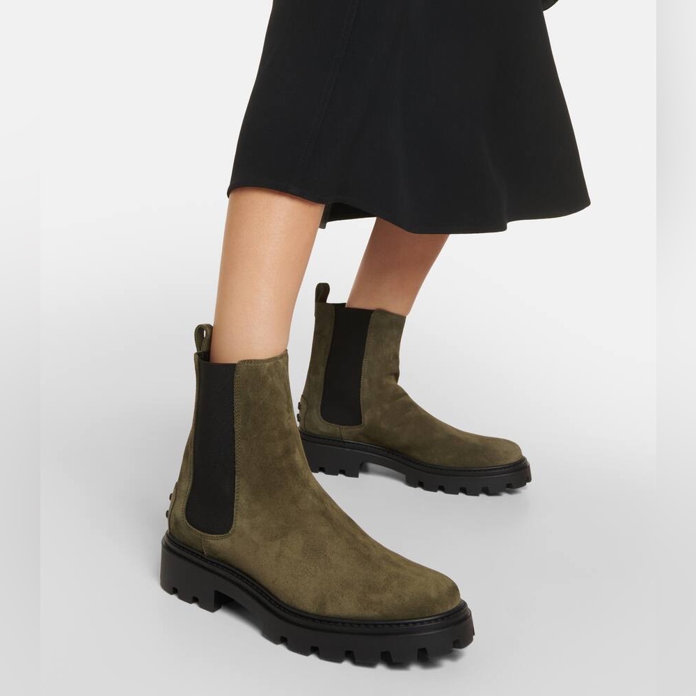 TOD’S Women’s Suede Chelsea Boots Sz. 39 - US Sz 9